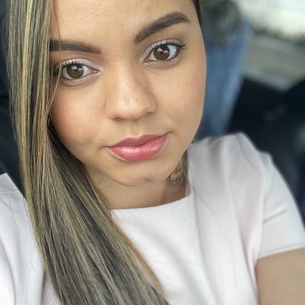 Meet your Posher, Elizabeth